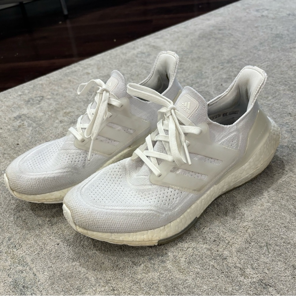 Adidas Ultraboost 21 Size 9